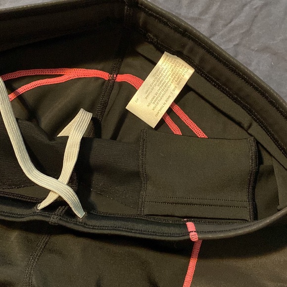 Cw-X compression shorts- new! Pink stitching - Picture 3 of 10